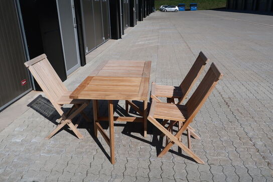 Havebord med 3 stk. klapstole TEAK