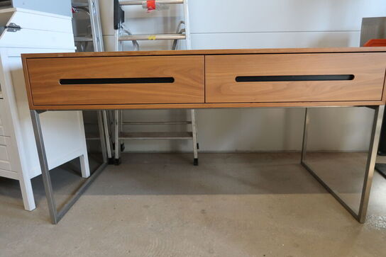 Bord/disk med to skuffer