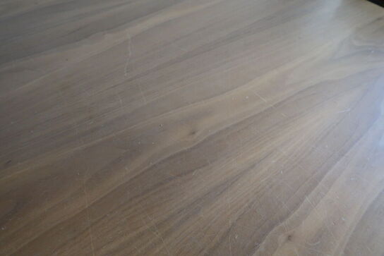 Bord/disk med to skuffer