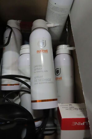 Div. udstyr til høreprøver og høreapparater