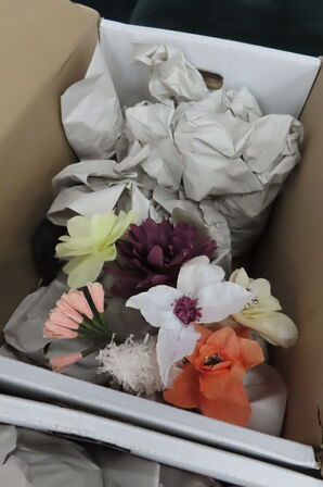 Indhold af te-køkken samt diverse brugskunst