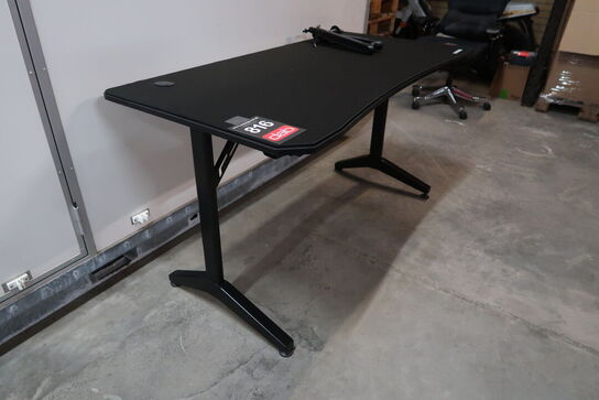 Gamerbord Legend - Inkl. mikrofonholder 