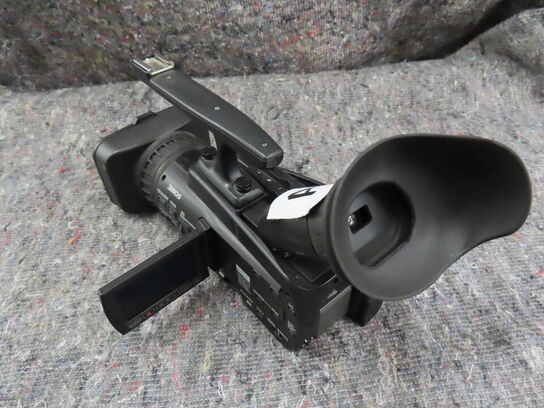 Videokamera - PANASONIC AVCCAM HD AG-HMC41 E (MOMSFRI)