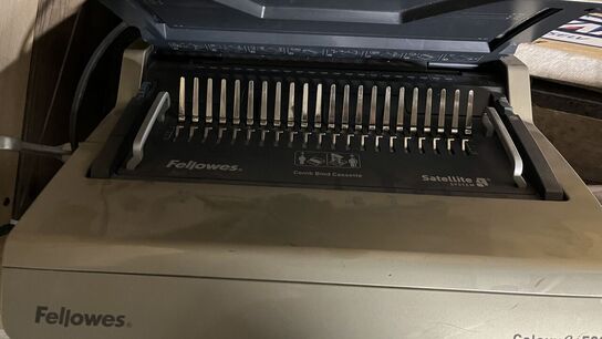 Spiralindbindingsmaskine Fellowes Galaxy E500