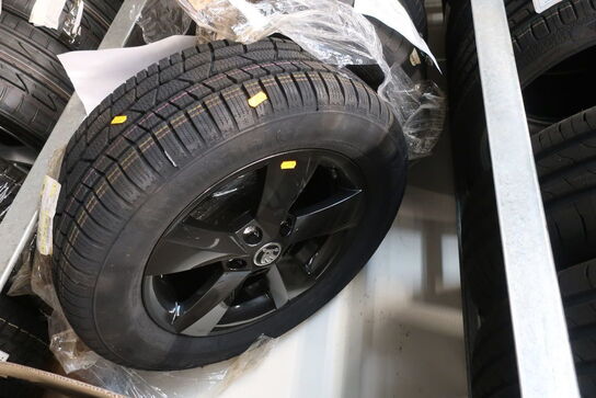 Dæk med alufælg CONTINENTAL ContiWinterContact 215/60R16