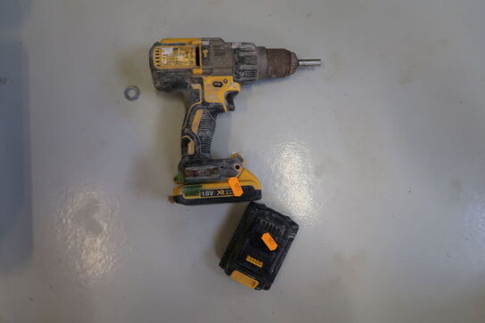 Akku bore/skruemaskine DEWALT med 2 stk. batterier