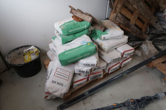Palle med cementpuds SOLID, cement BASIS AALBORG div. Paller m.m.