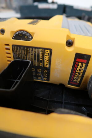 Kombihammer DEWALT D25614-QS