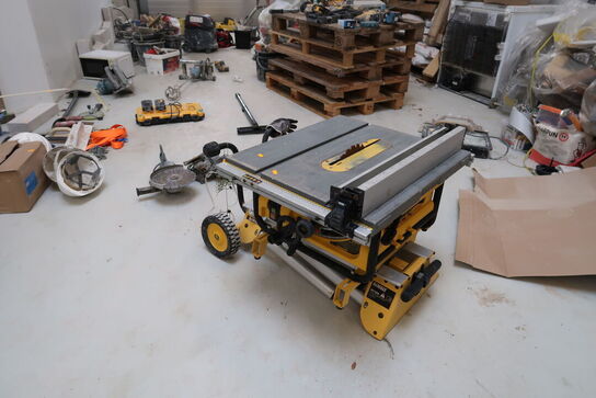 Bordrundsav DEWALT DW745-QS