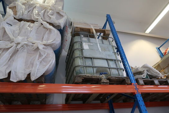 Palletank med indhold