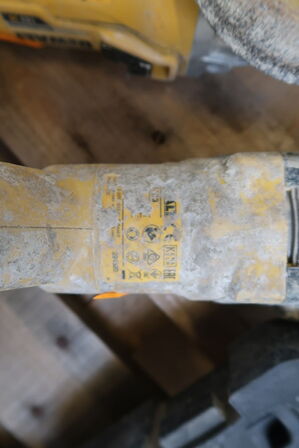 3 stk. akku håndværktøj DEWALT DCD795 m.fl. med 2 stk. batterier