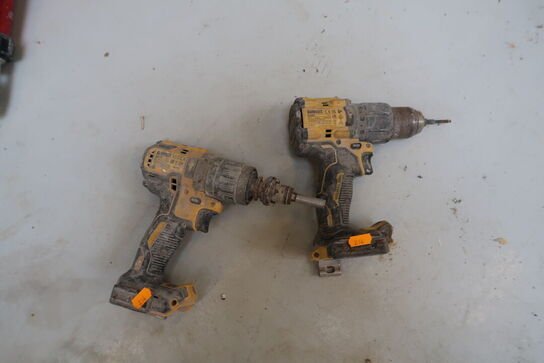 2 stk. akku bore/skruemaskiner DEWALT DCD801 m.fl.