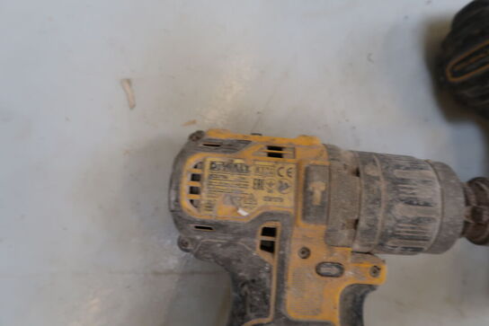 2 stk. akku bore/skruemaskiner DEWALT DCD801 m.fl.
