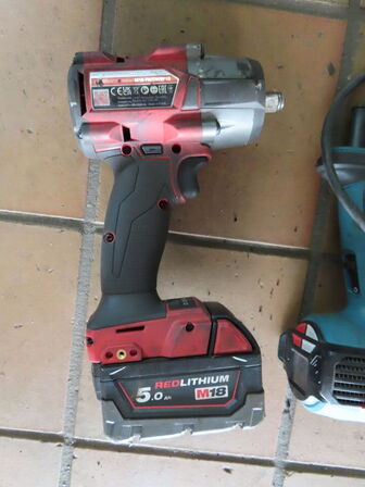 2 stk. El-værktøj MILWAUKEE & MAKITA