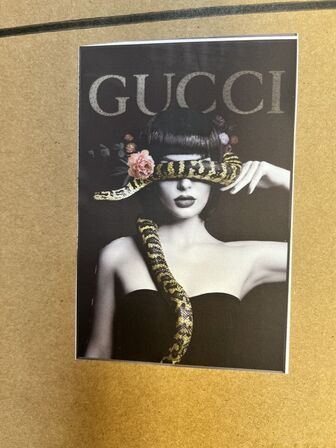 Indrammet plakat GUCCI 70x100 cm