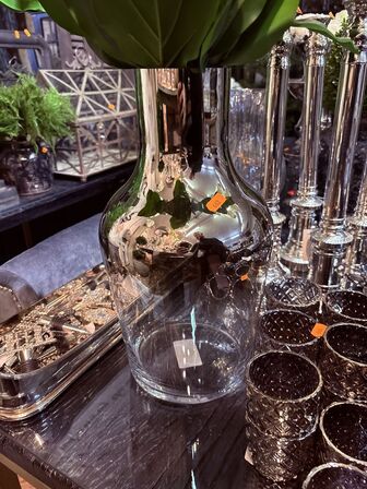 Vase m. Blomster