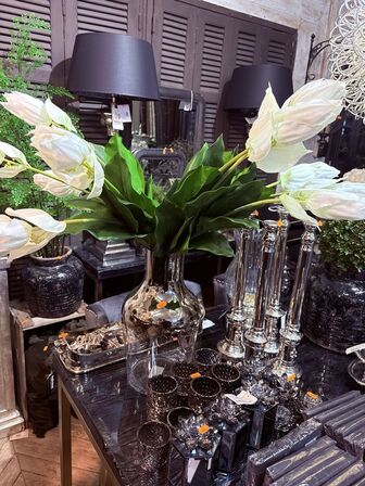 Vase m. Blomster