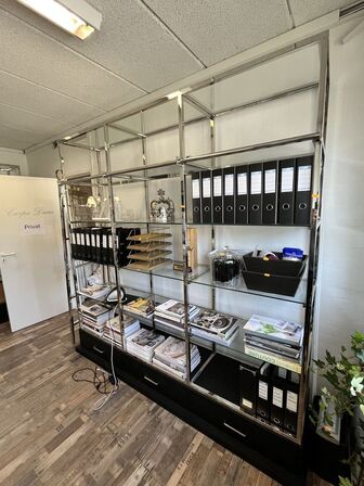 Reol i aluminium m. Glas hylder 220x45x226 cm
