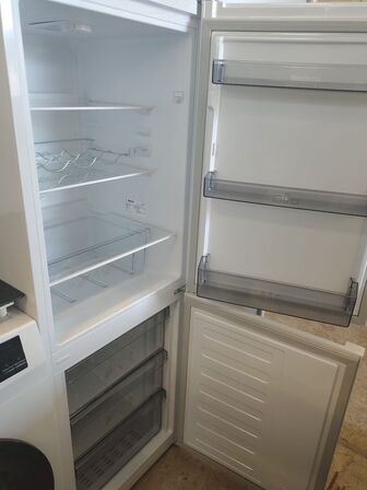 Køle/fryseskab, demo  BLOMBERG