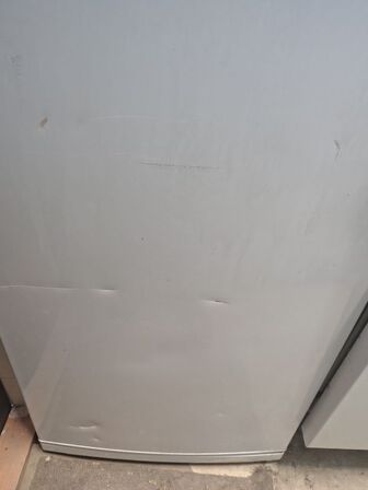 Fryseskab, brugt  BLOMBERG 