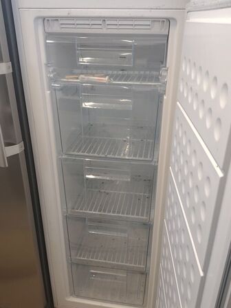 Fryseskab, brugt  SCANDOMESTIC