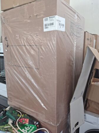 Komfur, ubrugt  BLOMBERG 