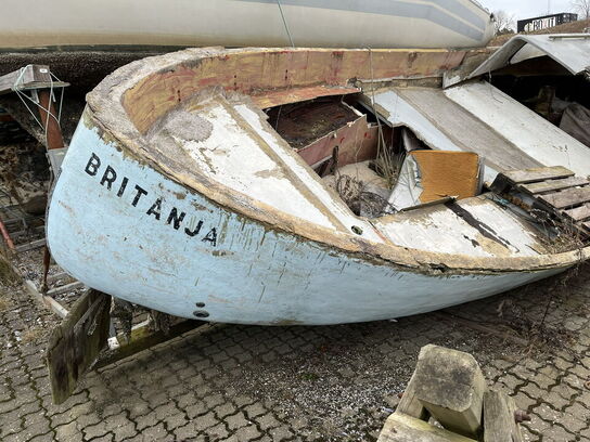 27 fod tidl. redningsbåd