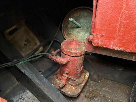 Bundgarnsjolle, Faxe Ladeplads, lærk på eg