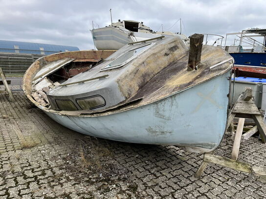 27 fod tidl. redningsbåd