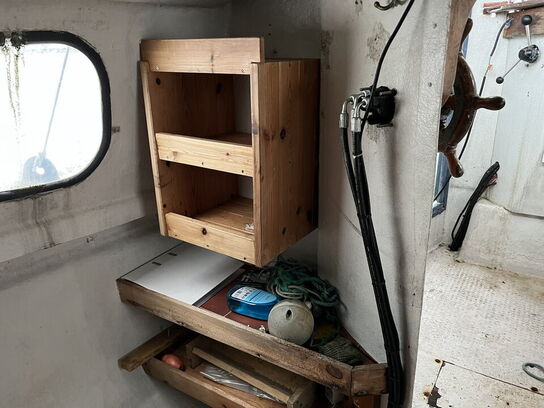 26 fod Starlet med frembygget styrehus, glasfiber, 2 køjer