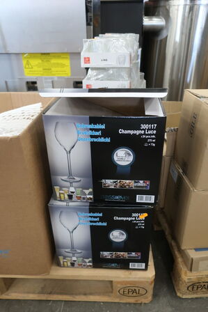 35 stk. champagneglas af plast