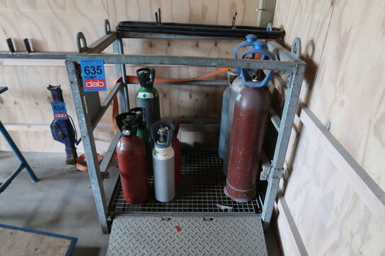Stativ med 8 flasker 