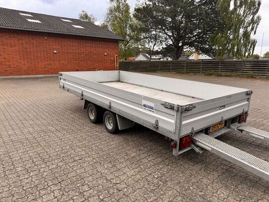 Variant ladtrailer 3021 L4 - 3000 kg.