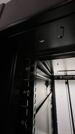 2 Stk. Serverskab PANDUIT