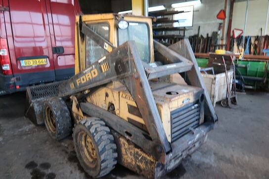 Minilæsser NEW HOLLAND L553