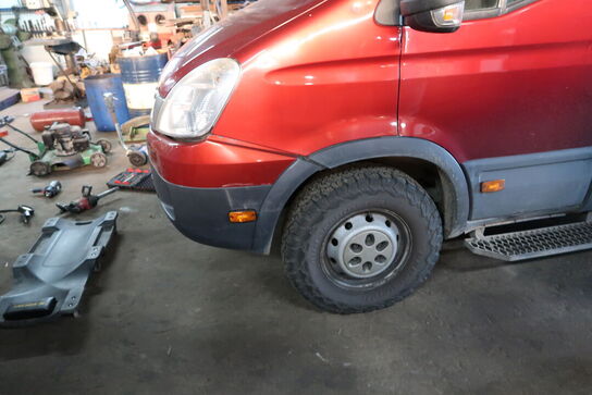 Varebil IVECO 35s14av (15,6m3)eu4 (indhold bag i bilen medfølger ikke)