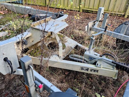 Maskintrailer IFOR WILLIAMS Gh 126bt