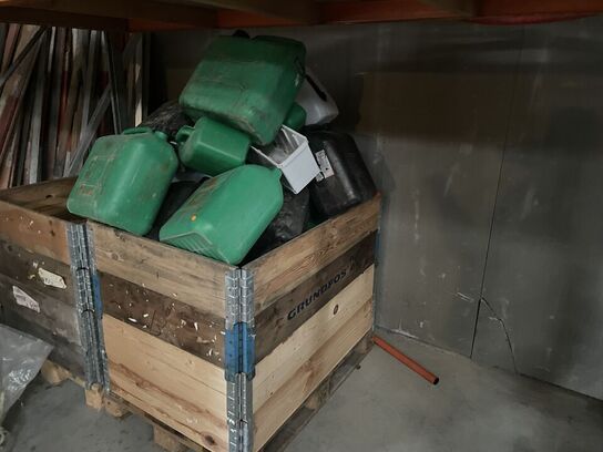 Palleramme med dunke