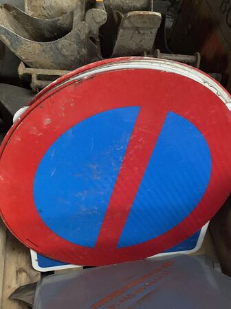 Palleramme med skilte