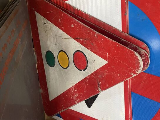 Palleramme med skilte