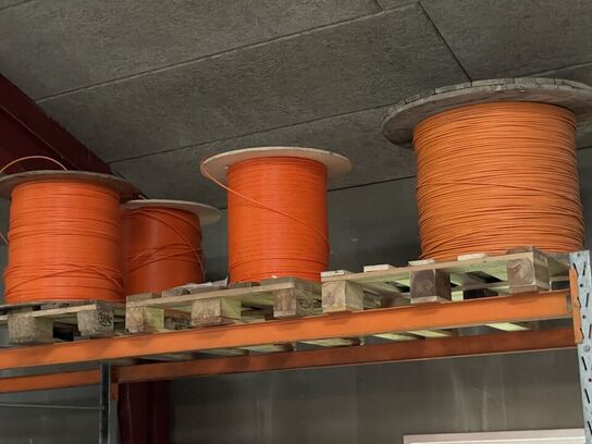 Fire ruller plastslange