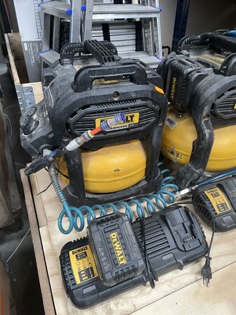 Kompressor DEWALT