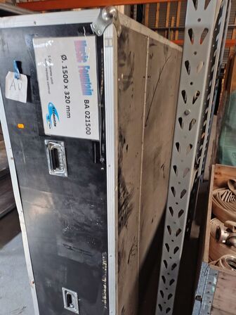 Stor transportkasse på hjul