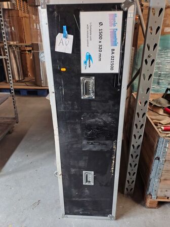 Stor transportkasse på hjul