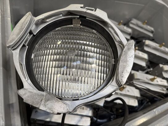 Messelamper 116 stk. i kasser med tilbehør