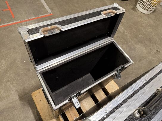 Palle med diverse flightcases