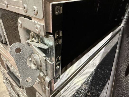 Palle med Amptown rack cases