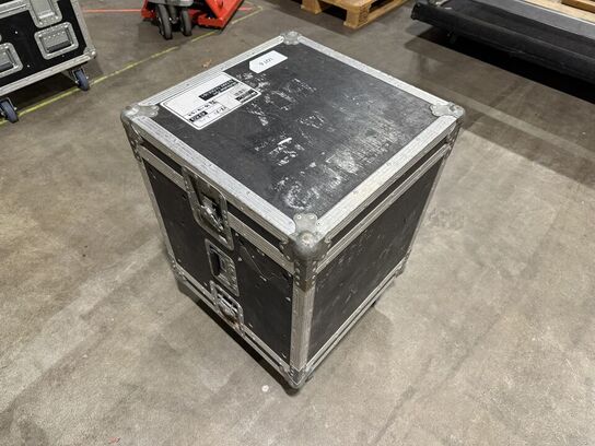 Multikabel i flightcase på hjul