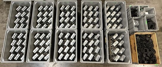 Messelamper 116 stk. i kasser med tilbehør