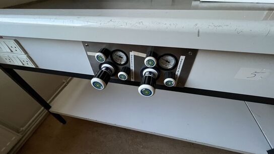 Dobbelt Stinkskab med fælles bordplade